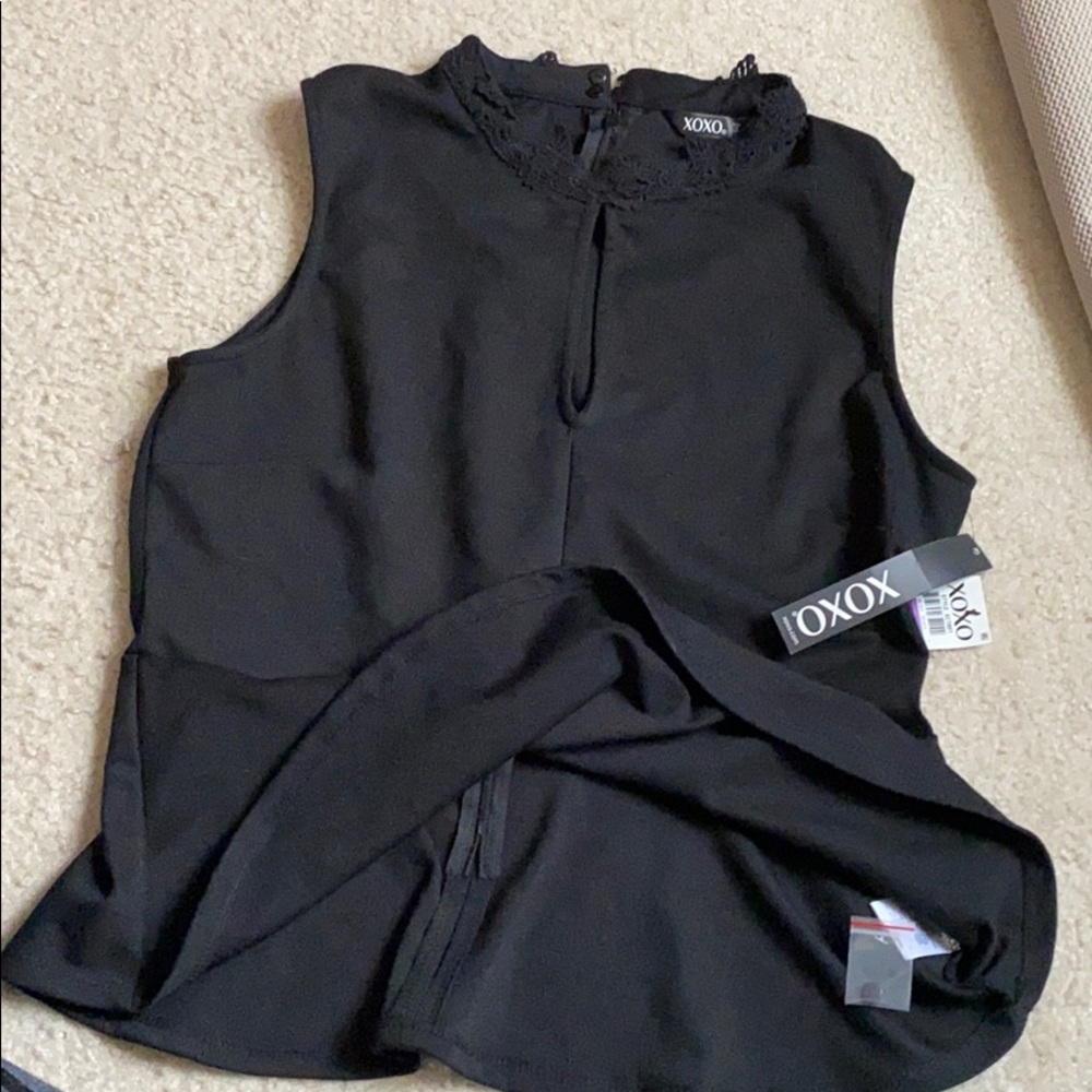 Xoxo zip up short sleeve blouse